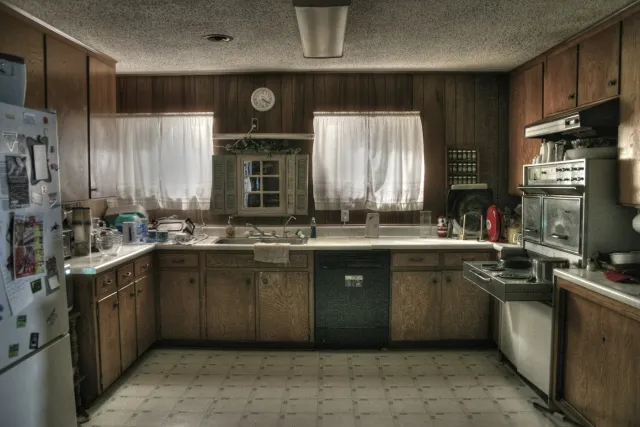 U-shaped kitchen
