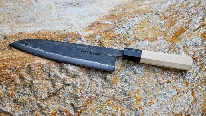High-carbon (non-stainless) steel: Shirogami / Aogami
