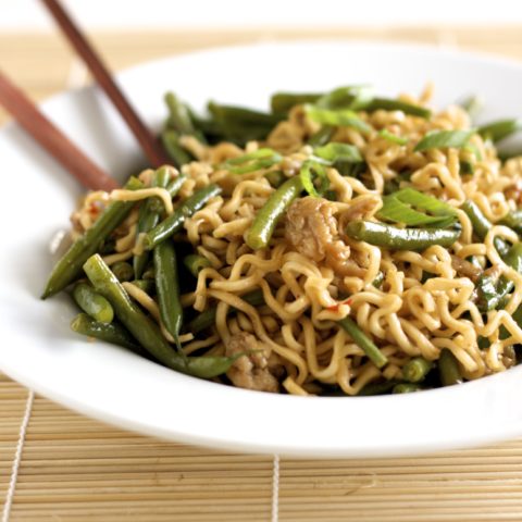 Hoisin Chicken with Noodles and Green Beans